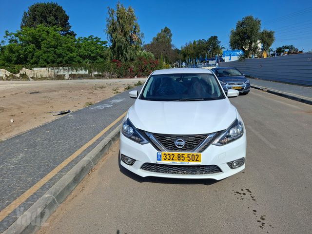 ניסאן סנטרה