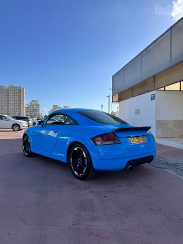 אאודי TT