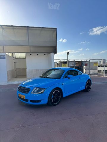 אאודי TT
