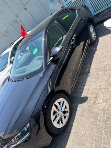 סקודה אוקטביה