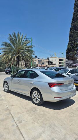 סקודה אוקטביה