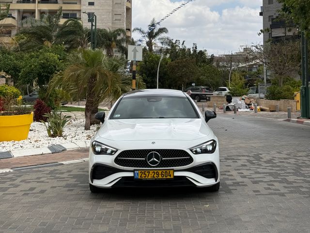 מודעת רכב מרצדס-בנץ CLE