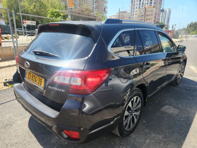 סובארו אאוטבק