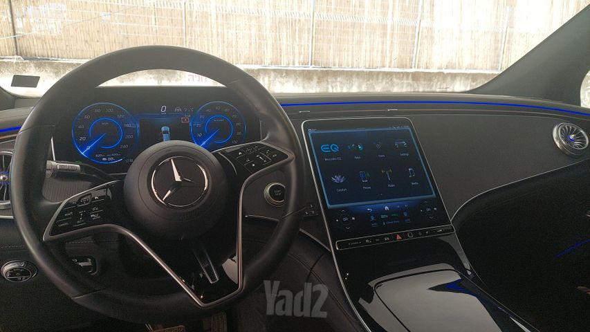 מרצדס-בנץ EQS SUV