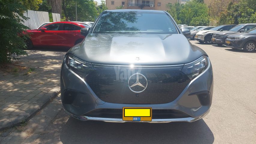 מרצדס-בנץ EQS SUV
