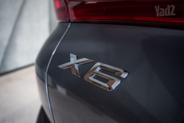 ב מ וו X6
