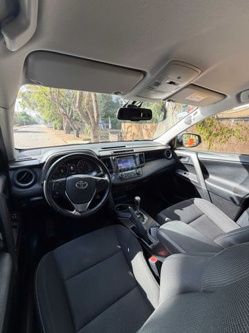 טויוטה RAV4