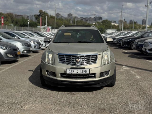 קאדילק SRX