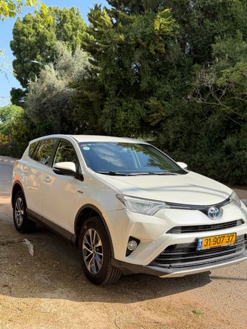 מודעת רכב טויוטה RAV4 1