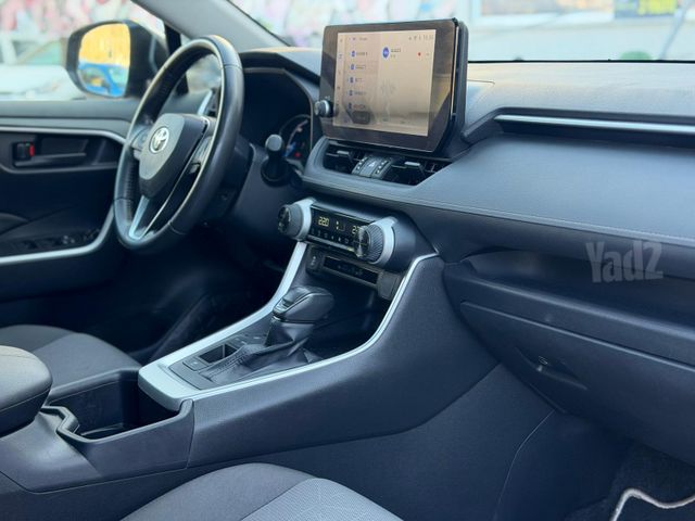 טויוטה RAV4
