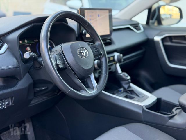 טויוטה RAV4