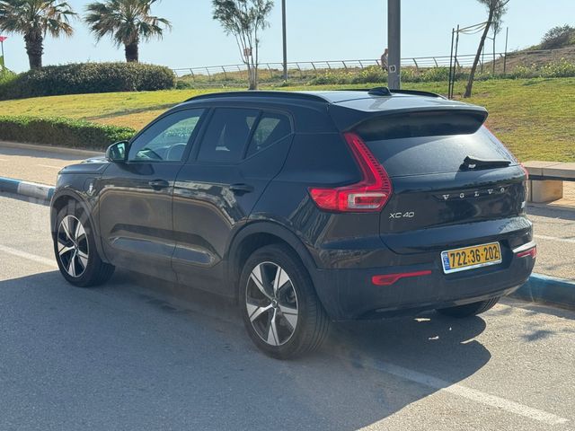 וולוו XC40