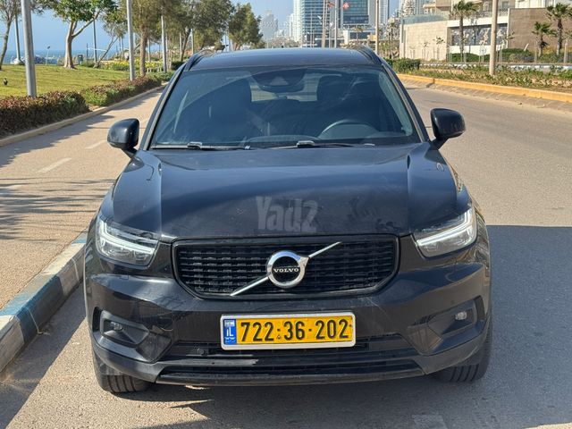 וולוו XC40
