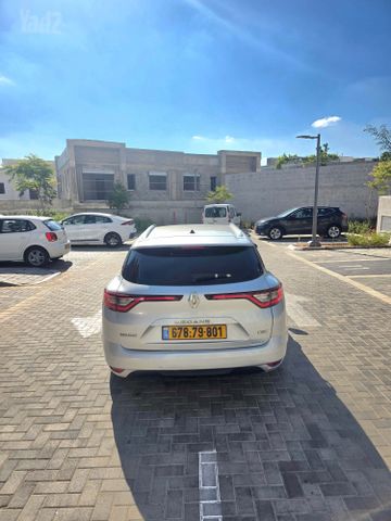 רנו מגאן