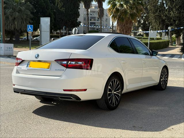 סקודה סופרב