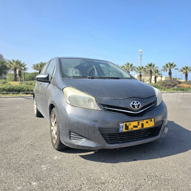 טויוטה יאריס