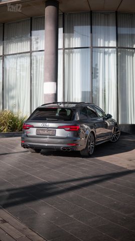 אאודי S4