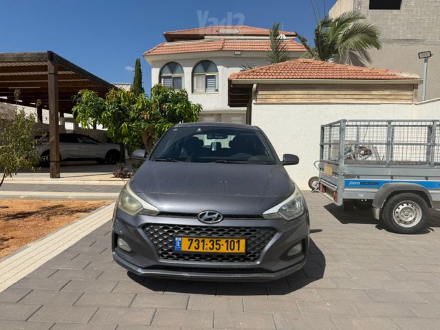 יונדאי i20