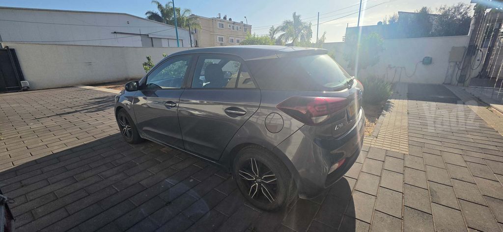 יונדאי i20
