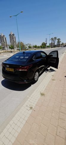 יונדאי אקסנט i25