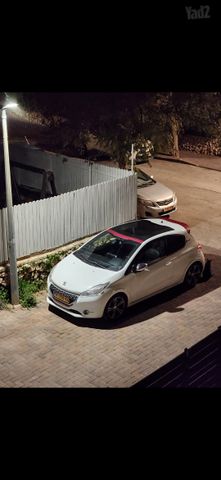 פיג'ו 208