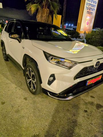 טויוטה RAV4