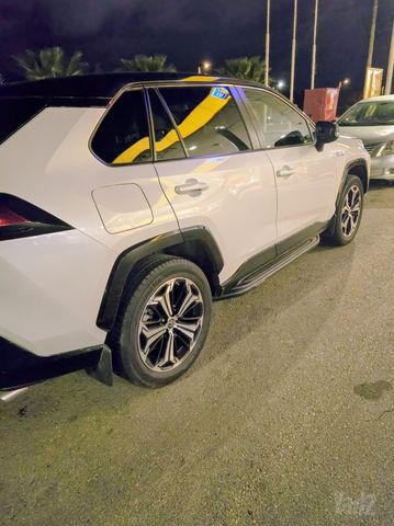 מודעת רכב טויוטה RAV4