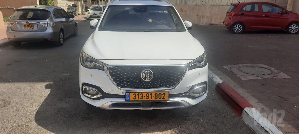 מודעת רכב אם ג'י EHS PHEV