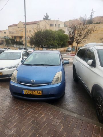 טויוטה פריוס