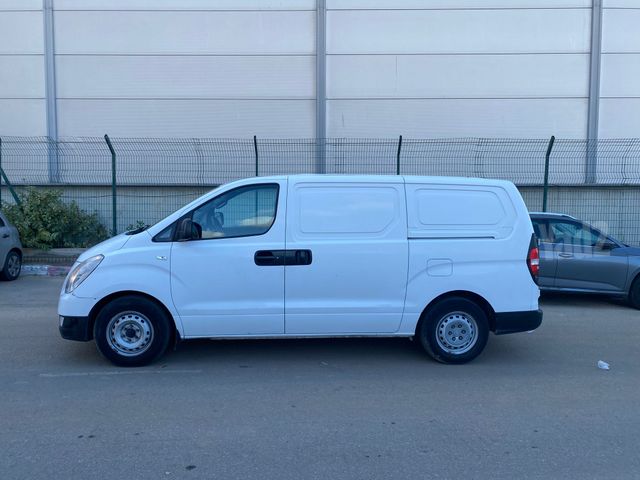 יונדאי H-1 / i800