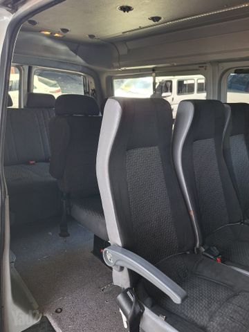 מודעת רכב פולקסווגן טרנספורטר