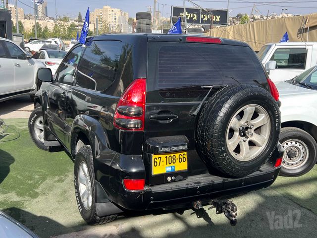 טויוטה לנד קרוזר