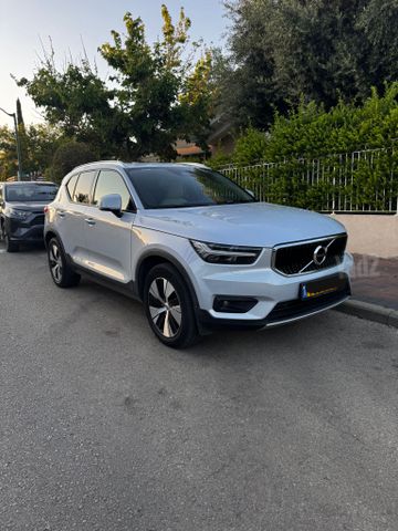 מודעת רכב וולוו XC40