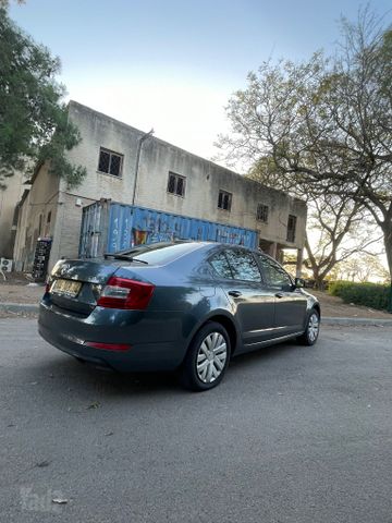 סקודה אוקטביה