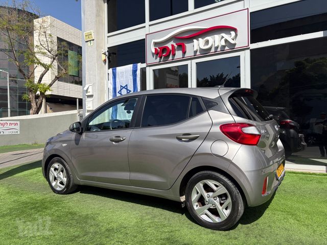 יונדאי i10