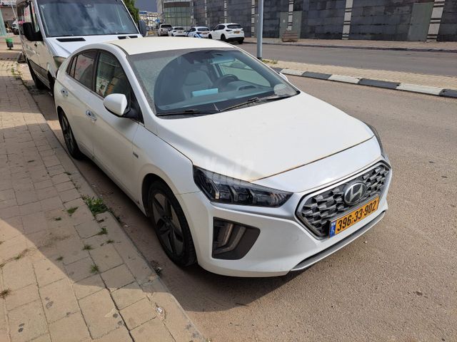 מודעת רכב יונדאי איוניק