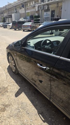 מודעת רכב יונדאי איוניק