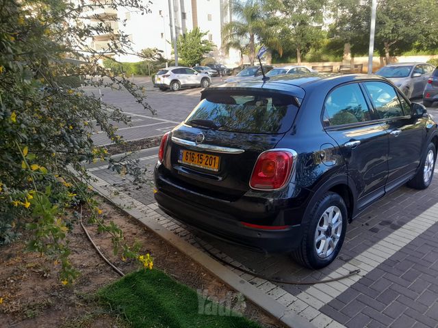מודעת רכב פיאט 500X