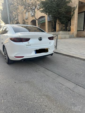 מאזדה 3