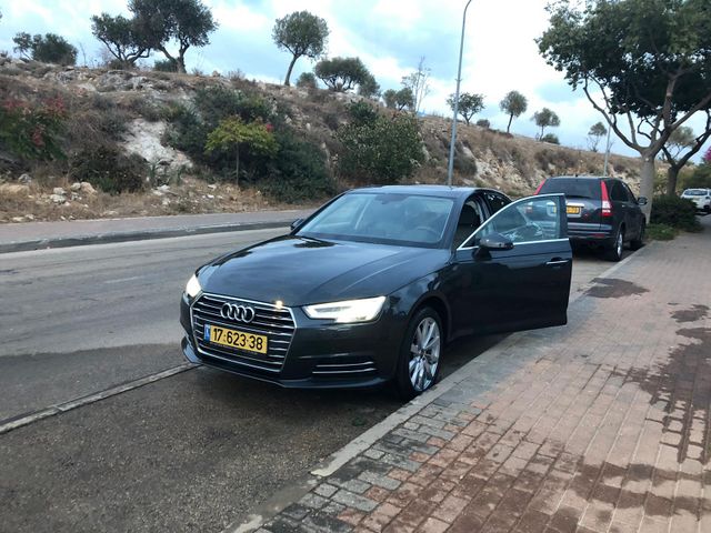 מודעת רכב אאודי A4