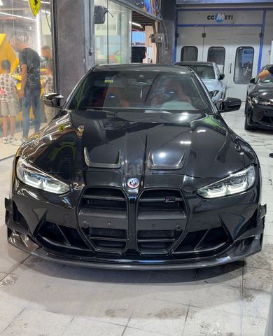 ב מ וו M4