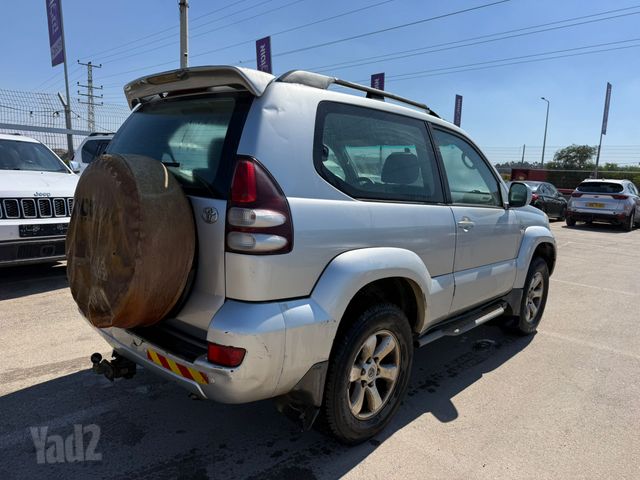 טויוטה לנד קרוזר