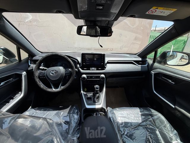 טויוטה RAV4