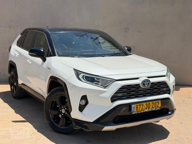 טויוטה RAV4