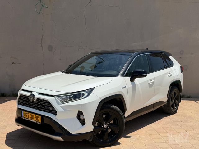טויוטה RAV4