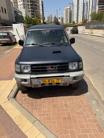 מיצובישי פג'רו