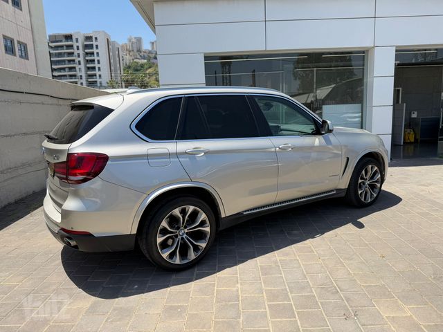 ב מ וו X5