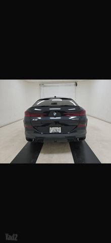 ב מ וו X6