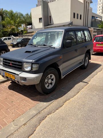 מודעת רכב מיצובישי פג'רו