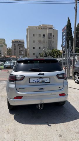 ג'יפ קומפאס